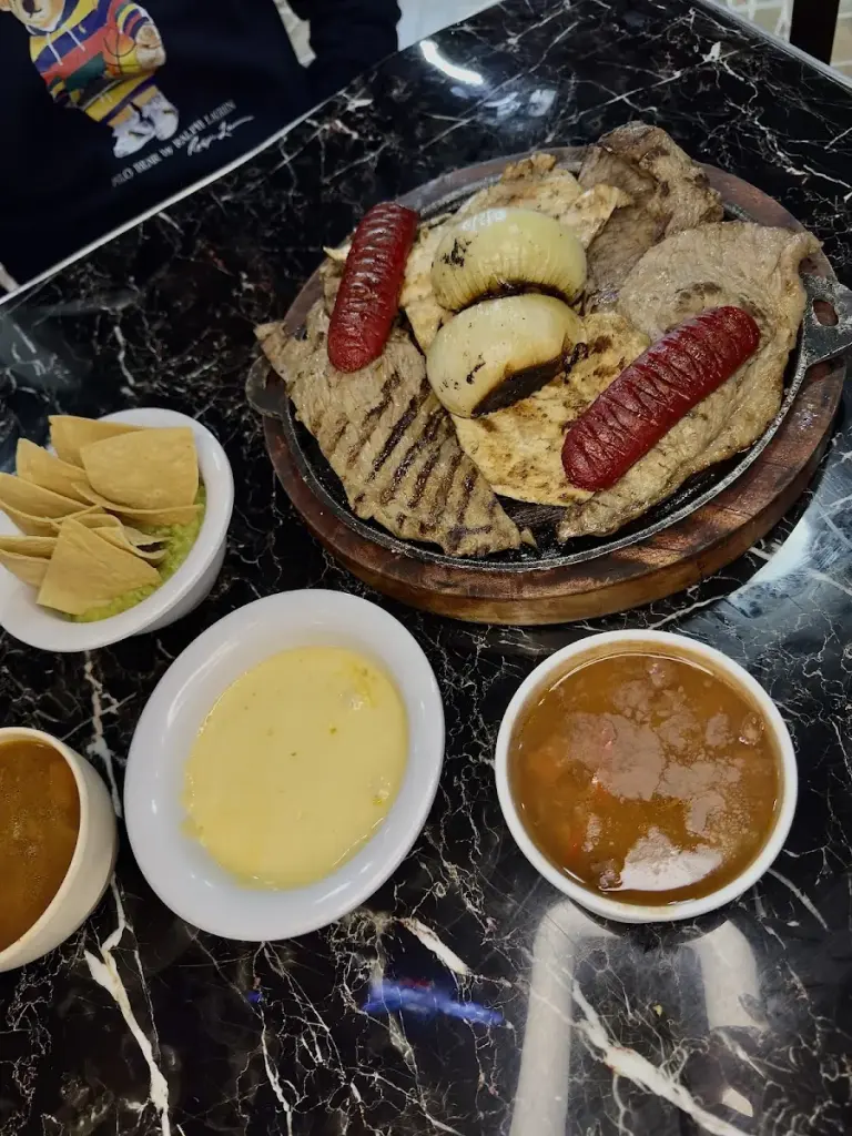 100% al Carbón - Yucalpetén