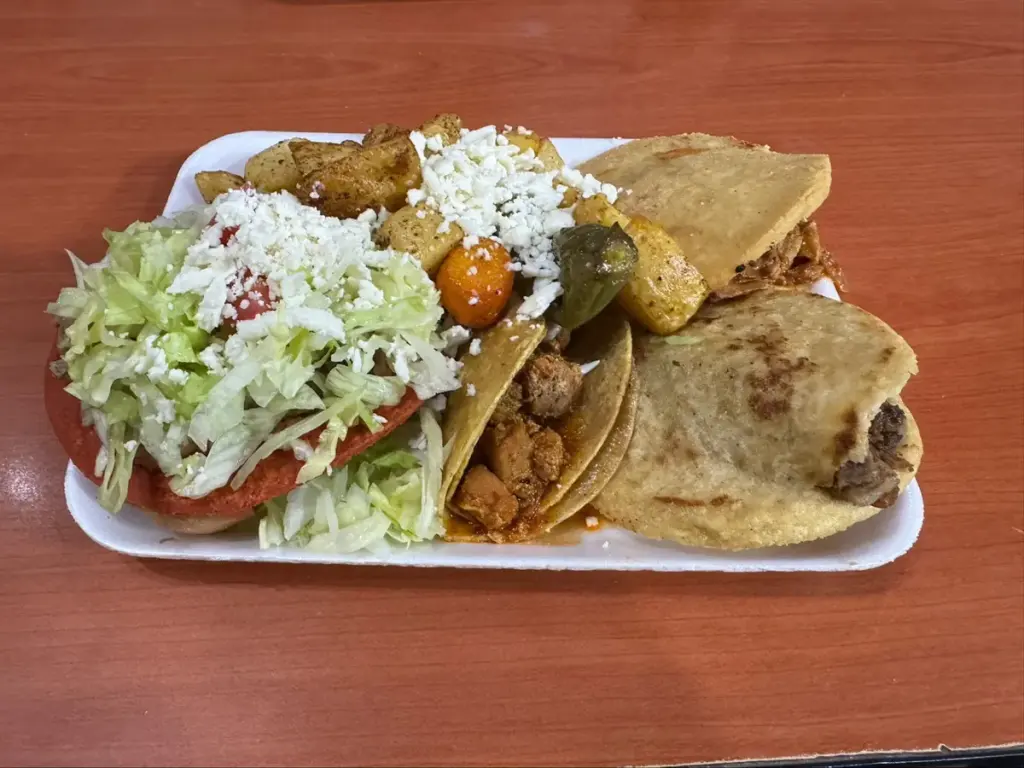 Antojitos Mamá Marthita