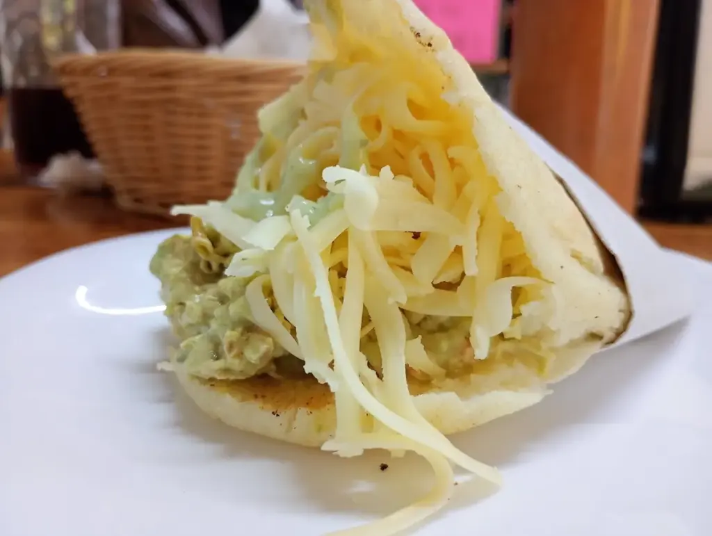 AREPAS HOT