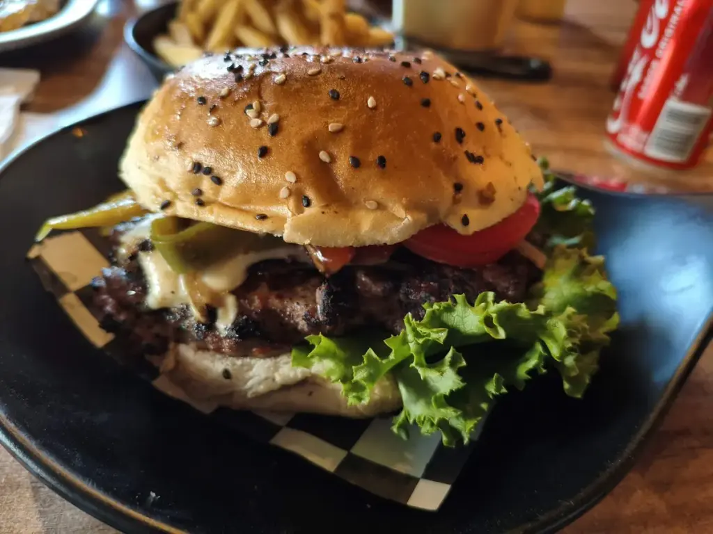 Brontos Huexotitla Hamburguesas al carbón