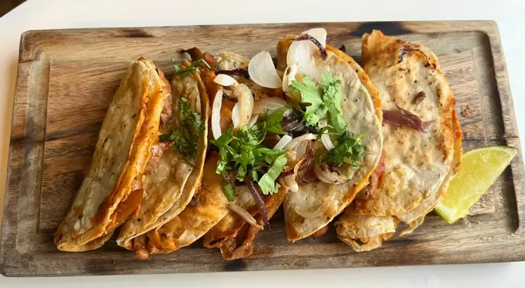 Calabacitas Tiernas Bistro