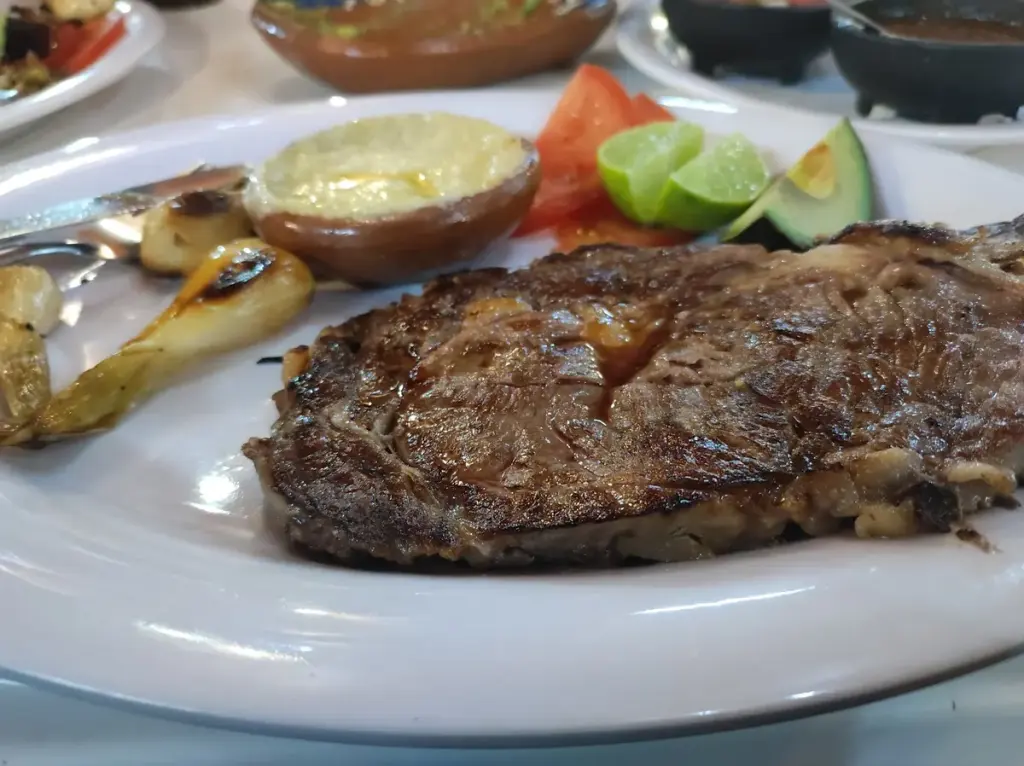 Campestre Vaqueros Grill