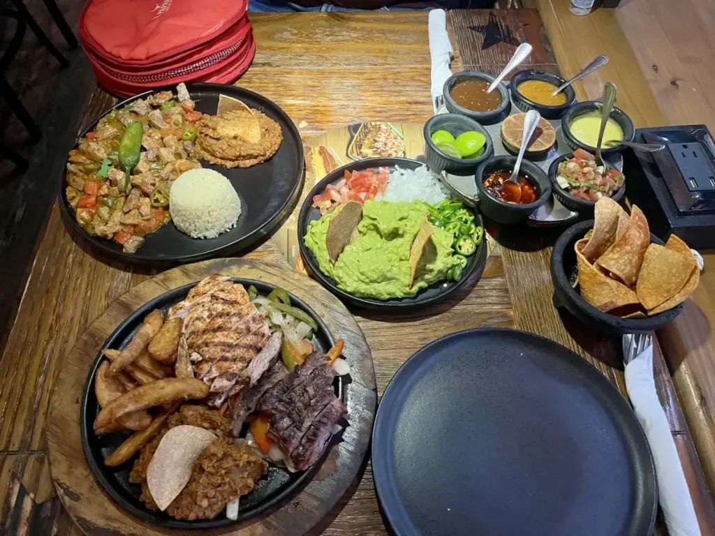 El Papalote Taco & Grill San Agustín