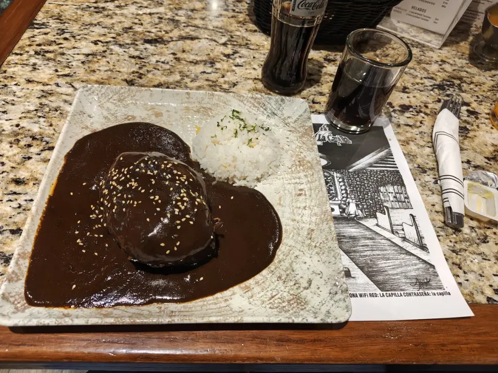 La Capilla Restaurante & Bar