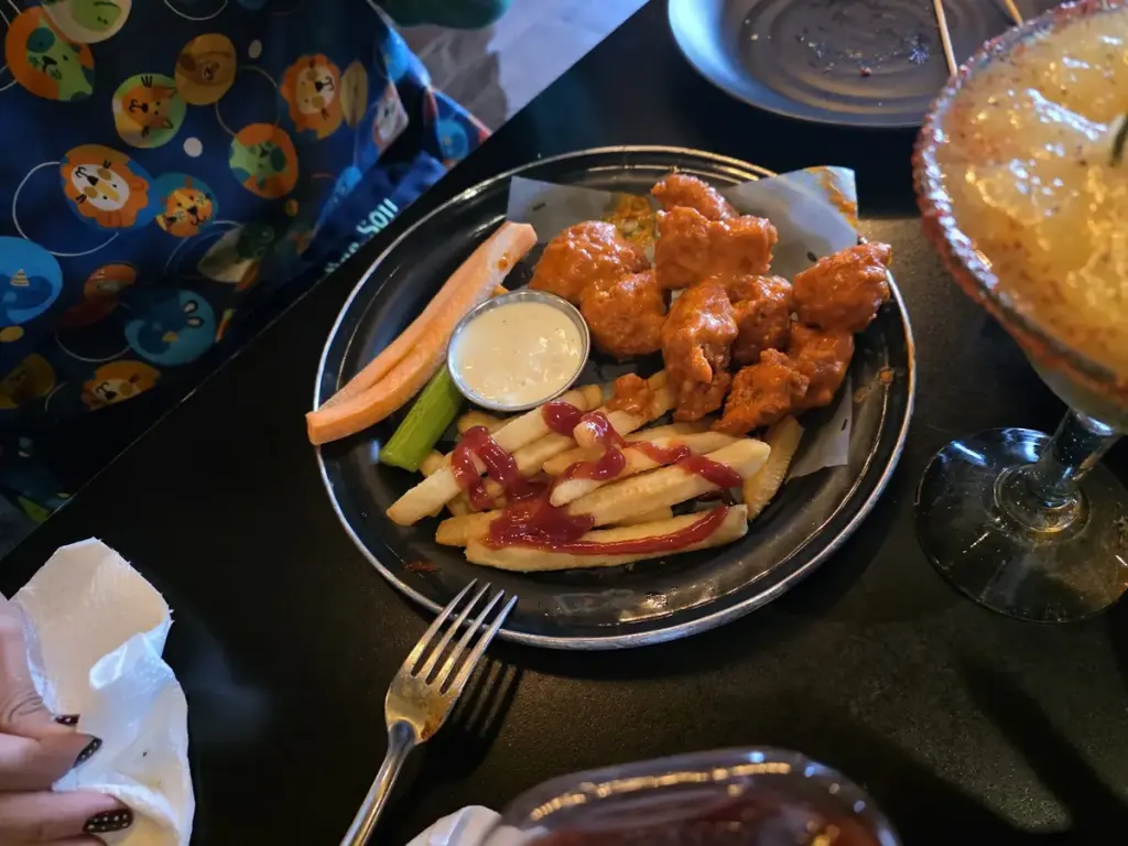 Las Alitas
