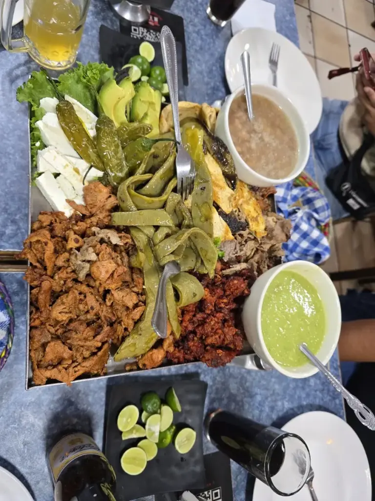 Las Cazuelitas
