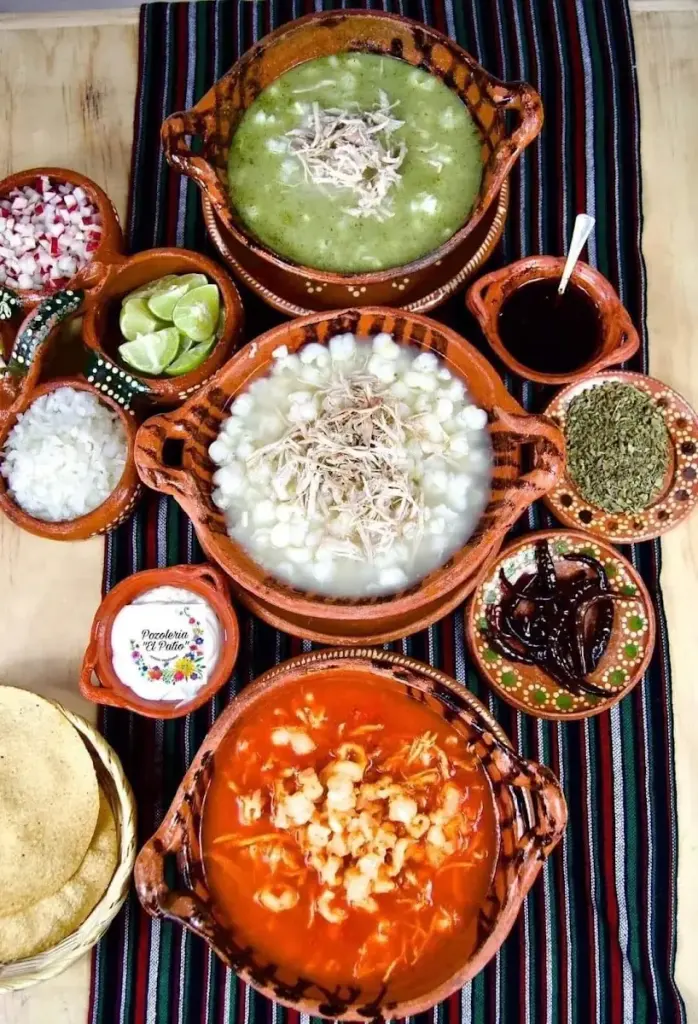 Leyendas Restaurante Mexicano (antes el Nuevo Patio) buffet y pozoleria.
