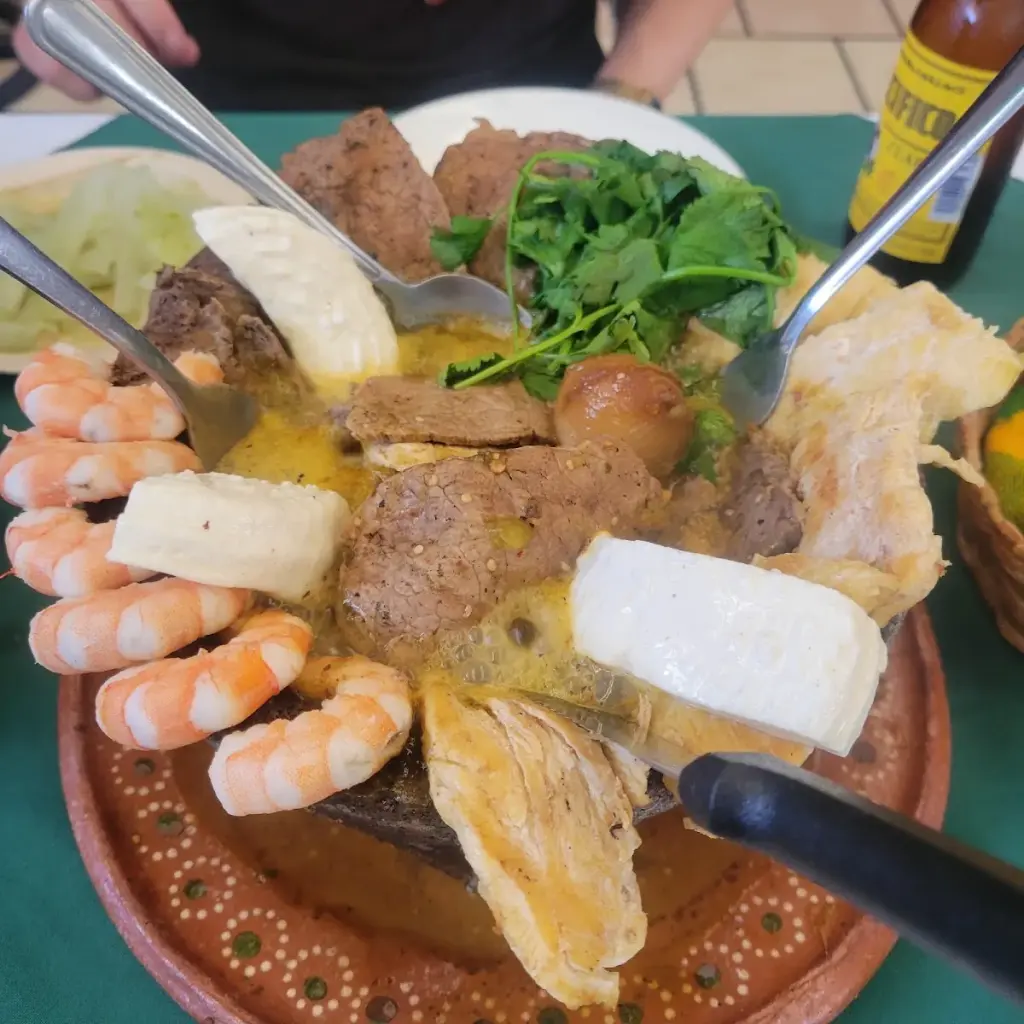 Los Granaditos