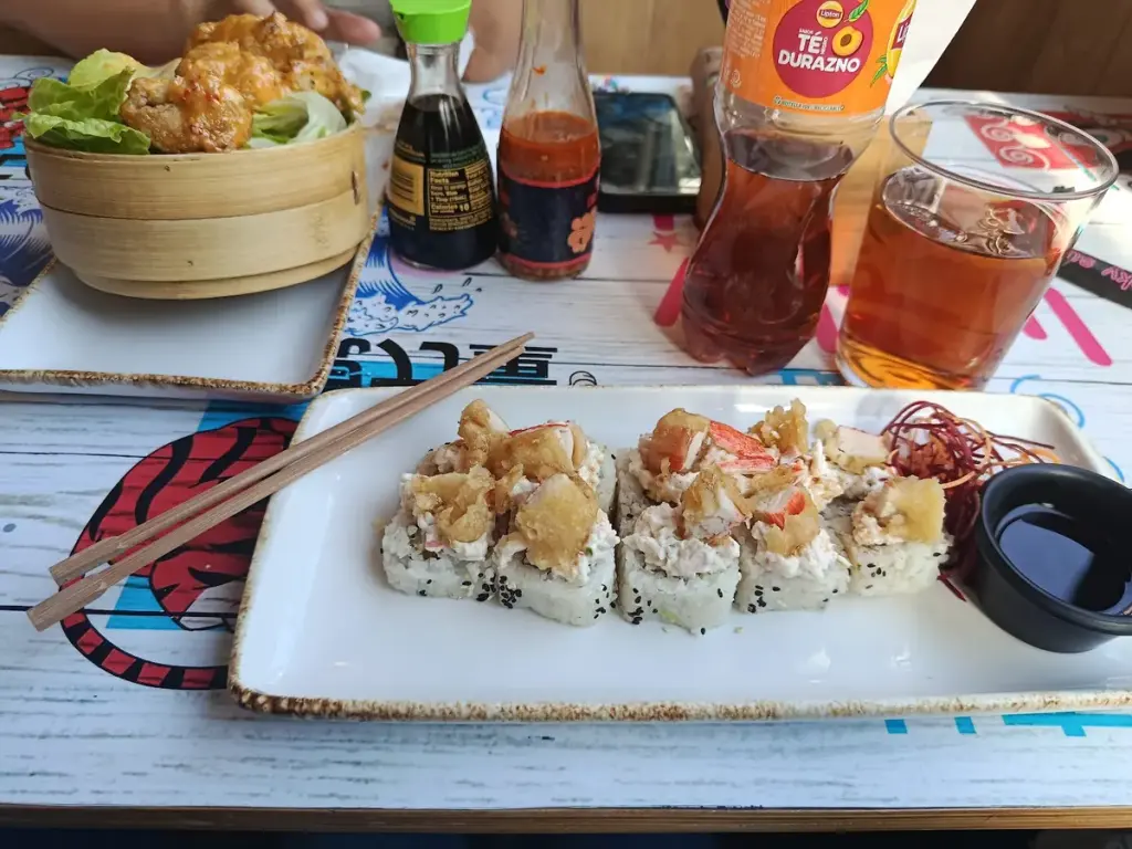 Lucky Sushi