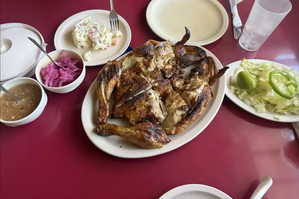 Pollo Brujo Alemán-Restaurante