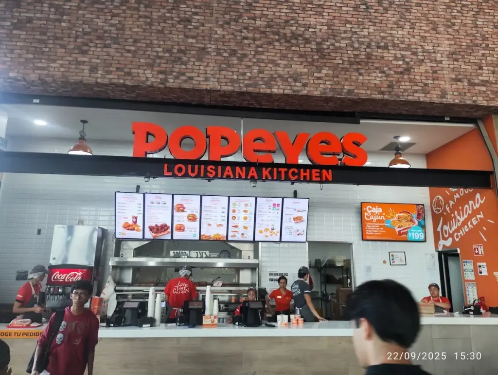 Popeyes Louisiana Kitchen Plaza La Perla