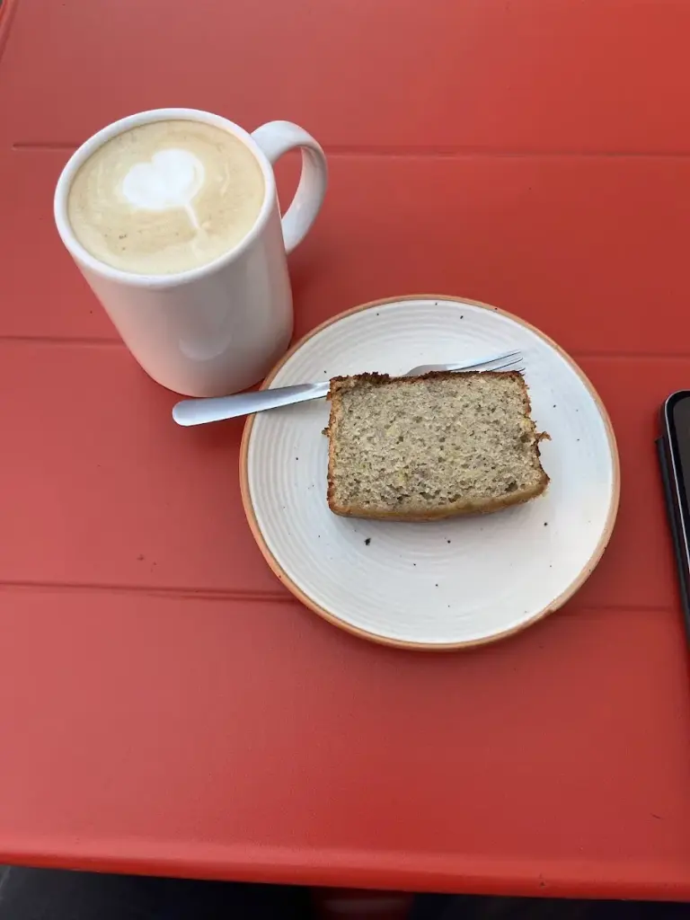 Que Llueva Café