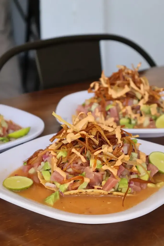 Sina Mariscos y Tacos
