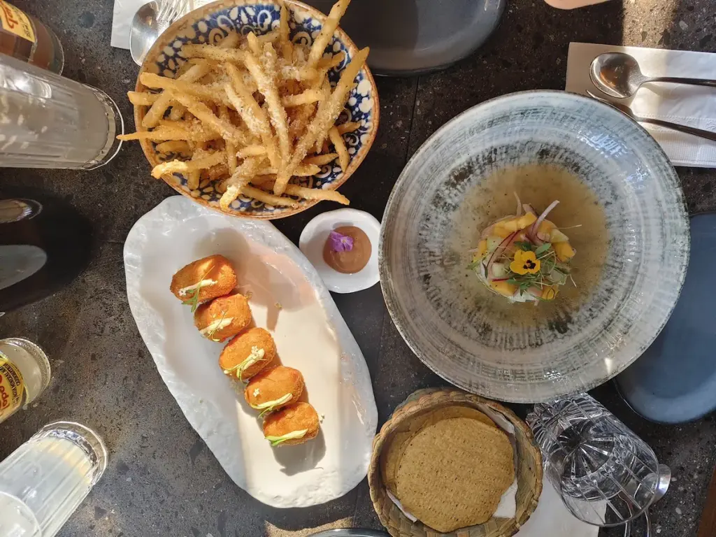Somma Wine Bar