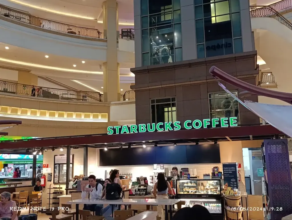 Starbucks Centro Magno