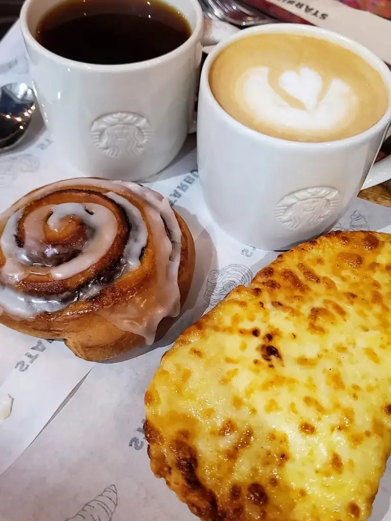 Starbucks Villa Universitaria