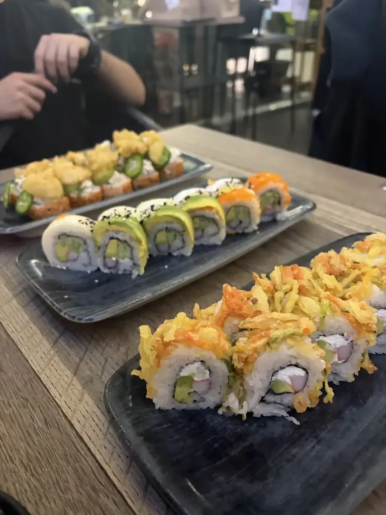 Sushi Roll Altabrisa