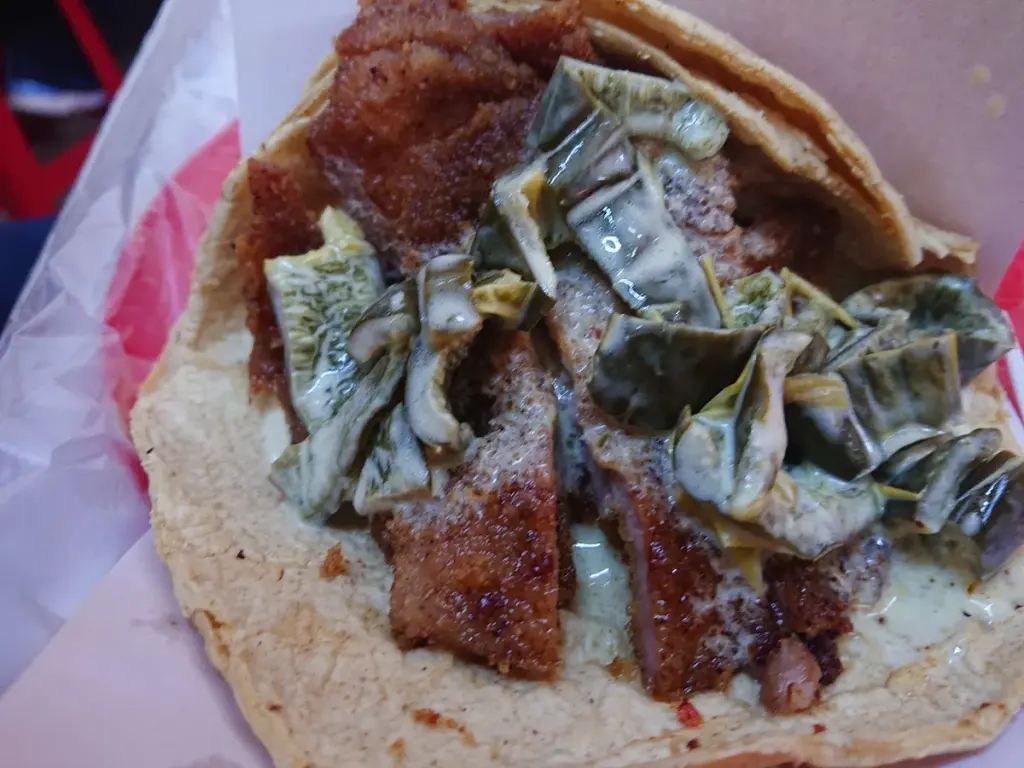 Tacos de Guisado "La Sombrilla de Don Agus"