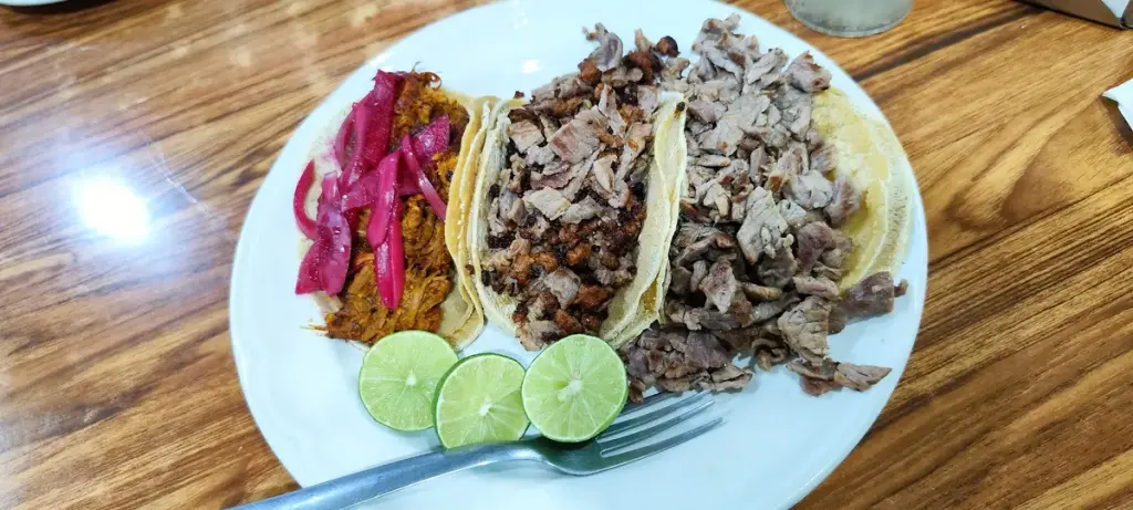 Tacos y Tortas | La Especial