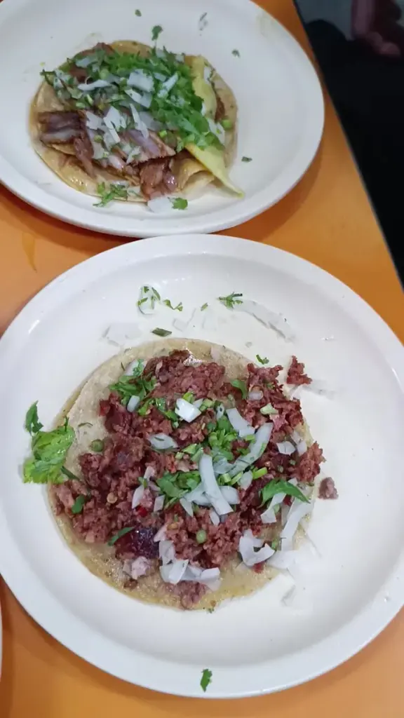 Taquería Los Güeros
