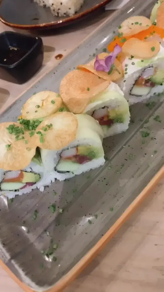 Teikit Sushi & Noodles