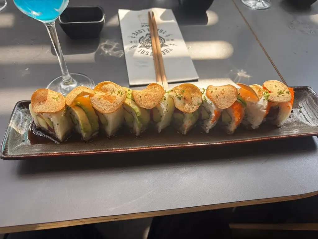 Teikit Sushi & Noodles