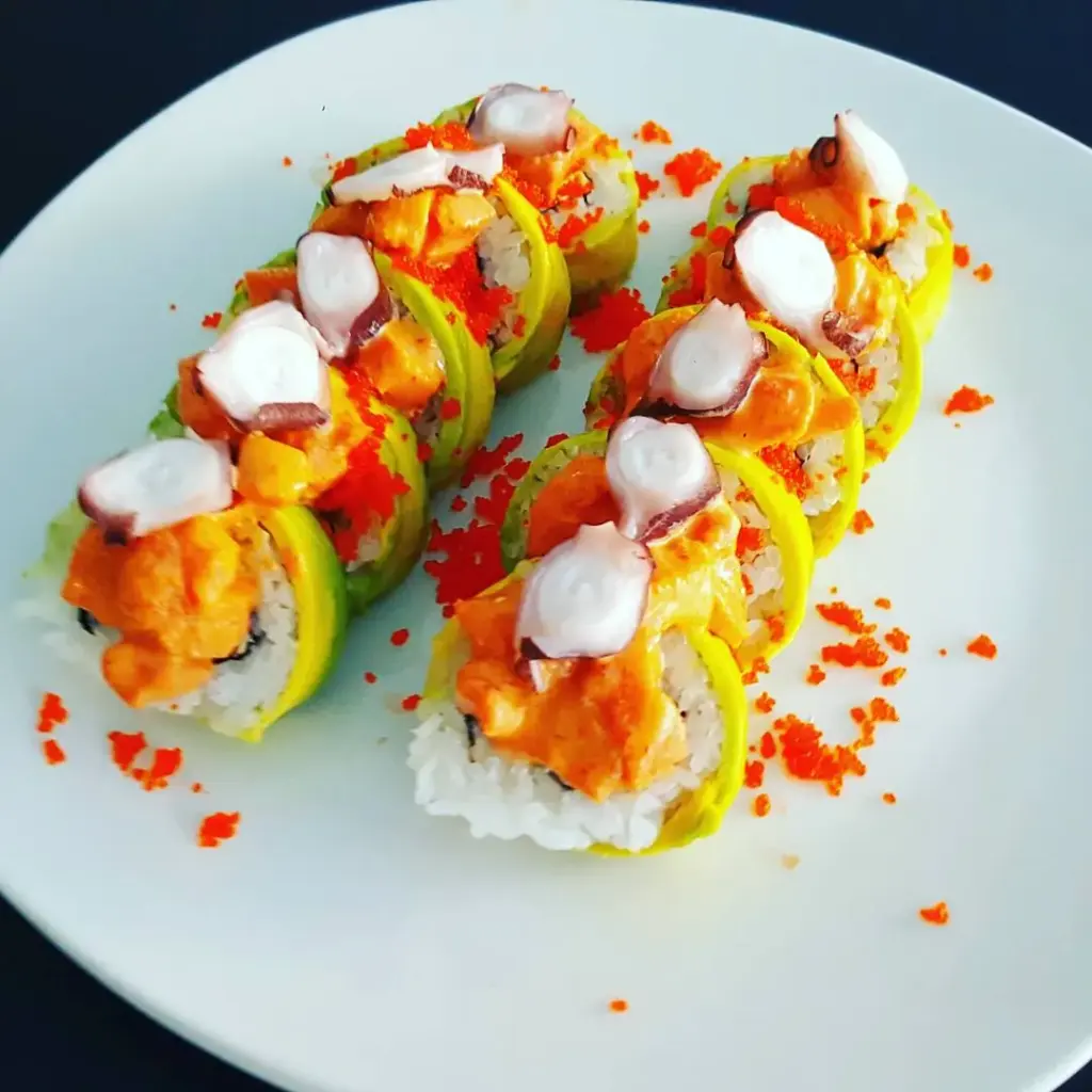 Tkai - Shino Sushi