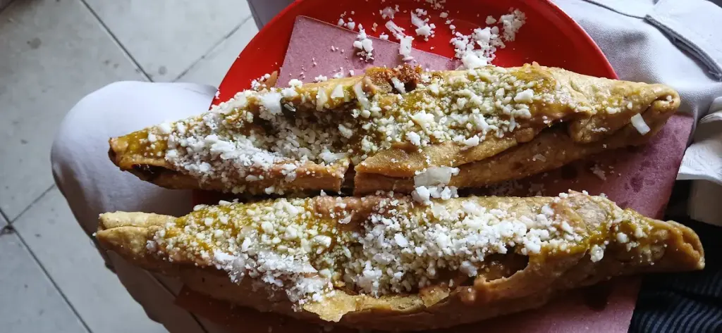 Tlacoyos lucy