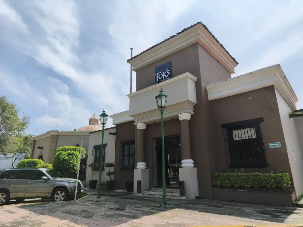 Toks Villa Latina