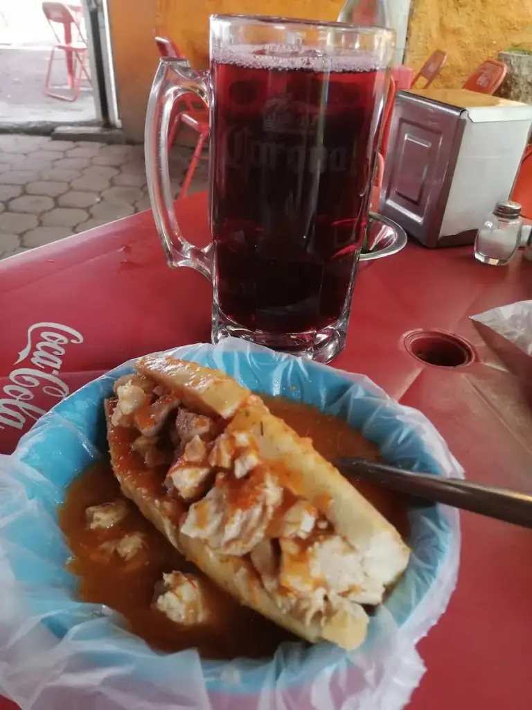 Tortas Ahogadas Los Chamucos Beer